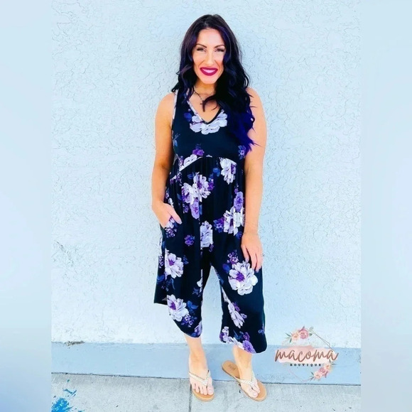 Phierce Fashions Floral Jumpsuit - Small - Picture 1 of 7